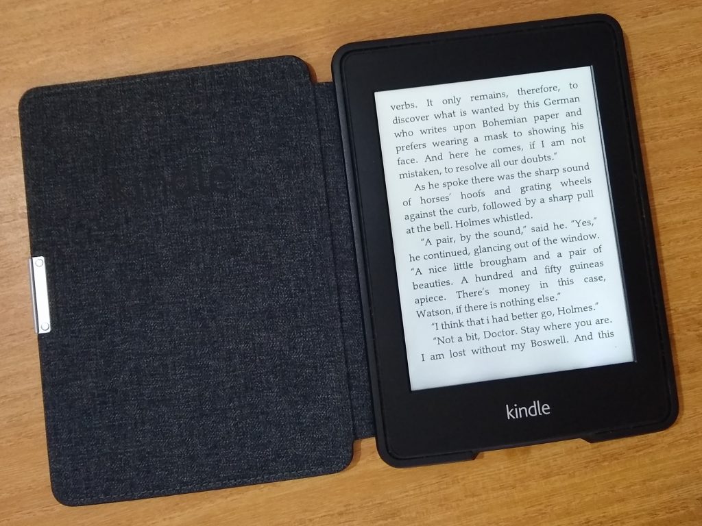 Amazon Kindle Paperwhite 5th gen with cover